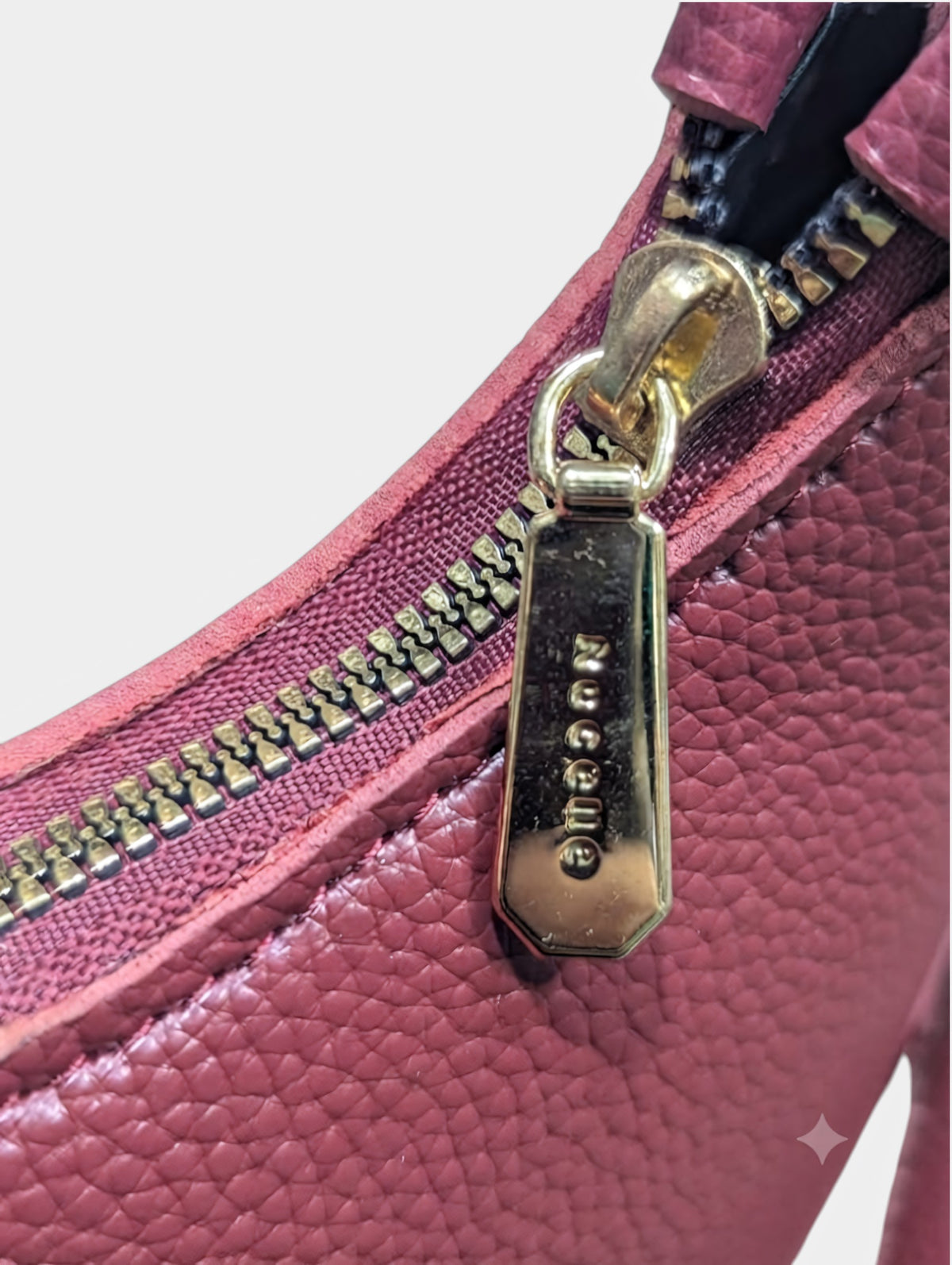 Pebbled Shoulder Bag – product view 4