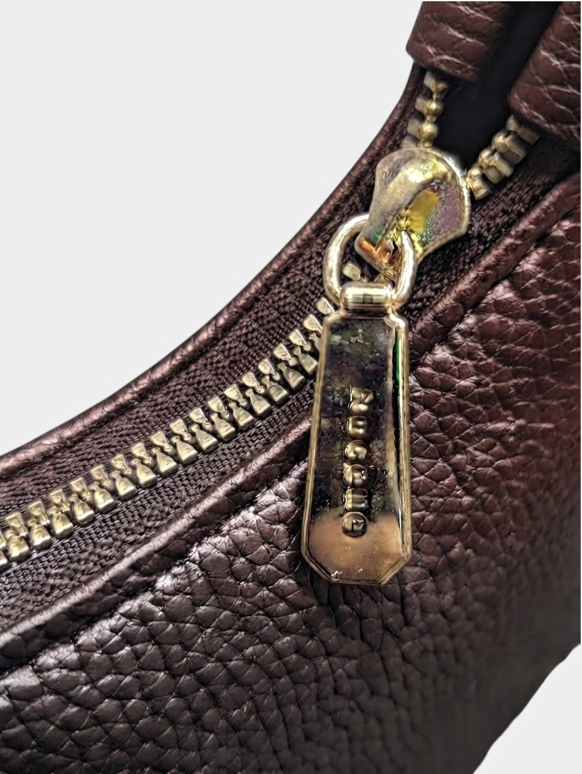Pebbled Shoulder Bag – product view 11