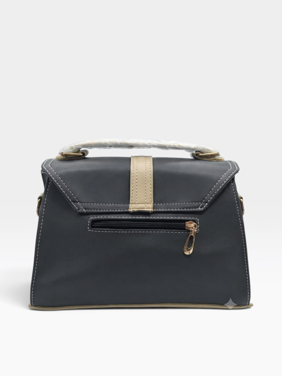 Contrast Lock Carry – product view 12