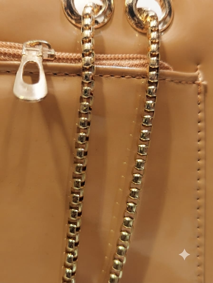 Gloss Chain Pocket – product view 12
